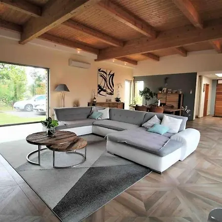 Villa D'Architecte Avec Piscine Chauffee Ligny-en-Cambresis Extérieur photo