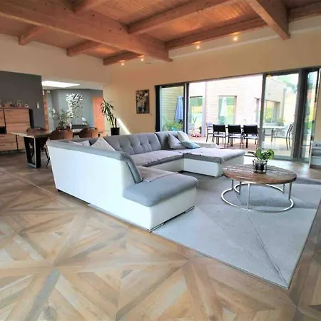 Villa D'Architecte Avec Piscine Chauffee Ligny-en-Cambresis Extérieur photo