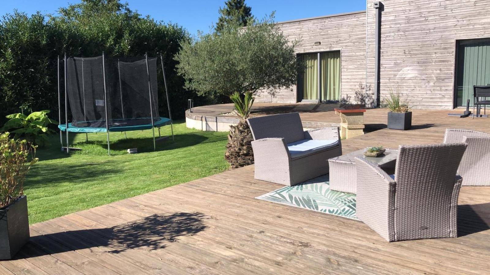 Villa D'architecte Avec Piscine Chauffee *